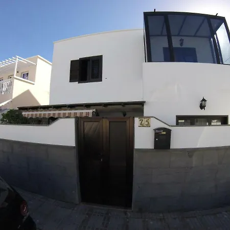 Casa Fayna Playa Honda * プラヤ・オンダ